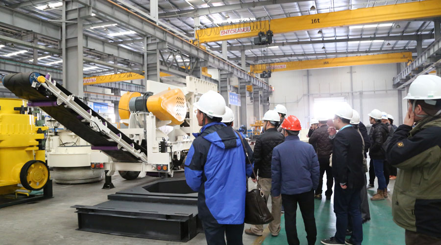 上海市绿容局总工唐家富一行领导莅临pp电子调研座谈建筑垃圾资源化处理