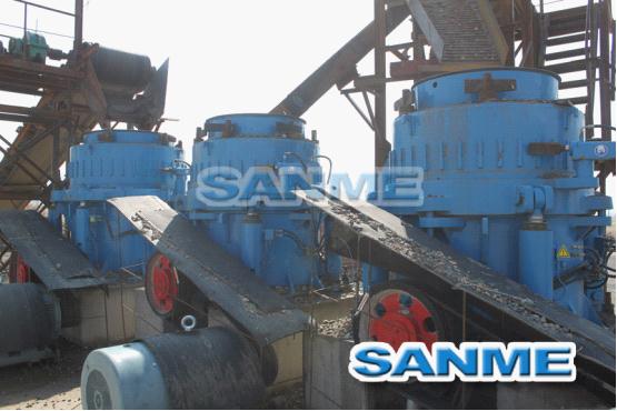 上海pp电子内蒙古铁矿石破碎生产线交付使用